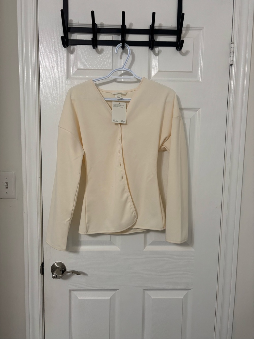 H&M Pale Cream V-Neck Tank